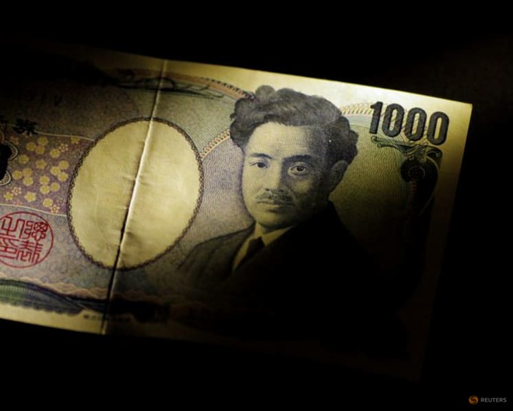 Yen at brink of 40-year low puts markets on intervention watch