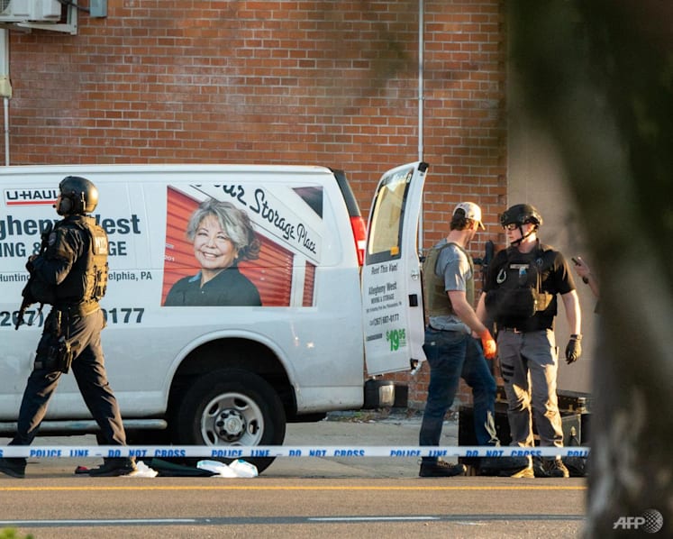 Brooklyn subway shooting: Police focus on van renter; at least 20 injured in incident 