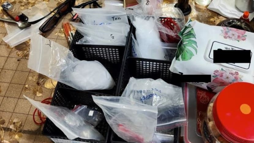 3 lelaki ditahan, 7kg dadah bernilai lebih  S$760,000 dirampas dalam operasi CNB