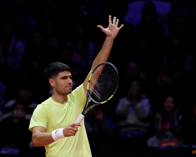 Alcaraz beats Sinner in South Korea exhibition match