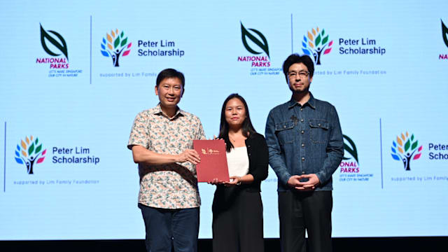 母失业父成唯一经济支柱 女大学生接散工自强追梦