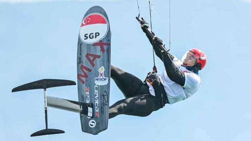 Juara dunia 'kite foil' Max Maeder julang takhta di Eropah
