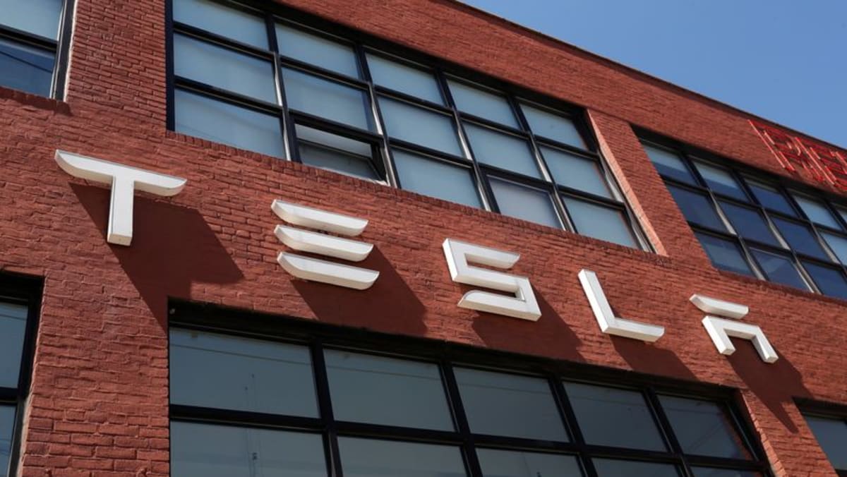 Tesla hiring over 1,000 workers to ramp up Semi truck production, Business Insider reports - Channel News Asia (Picture 1)