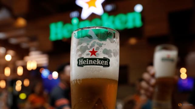 Vietnam parliament approves hiking tax on alcoholic drinks to 90% by 2031
