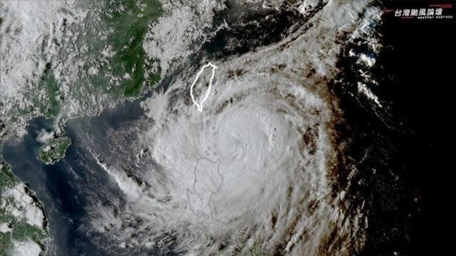 台风山陀儿逼近台湾 当地气象署发布海上台风警报
