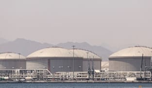 Oil prices close 2% lower on uncertain prospects for US-Iran deal