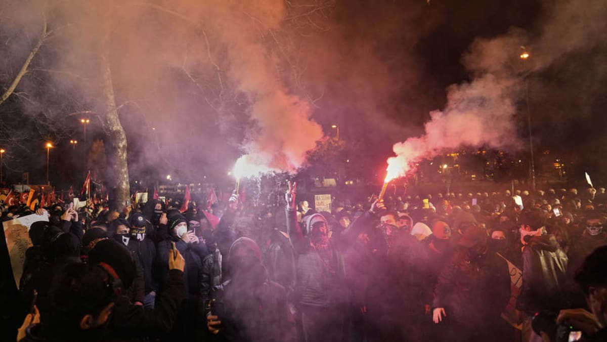 Protesters hit Istanbul streets again over Erdogan rival’s arrest