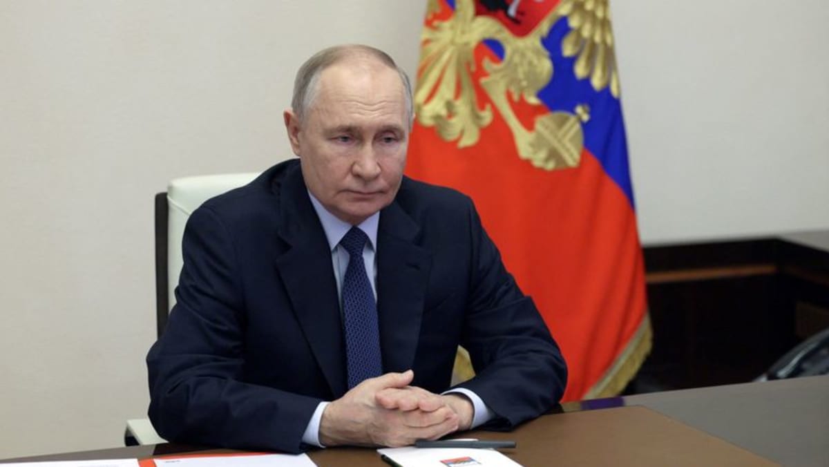 Putin tells Trump 'peace negotiations' on Ukraine possible in ...