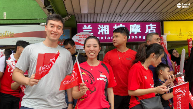 现身牛车水等候奥运选手 于梦雨：现在我来支持他们