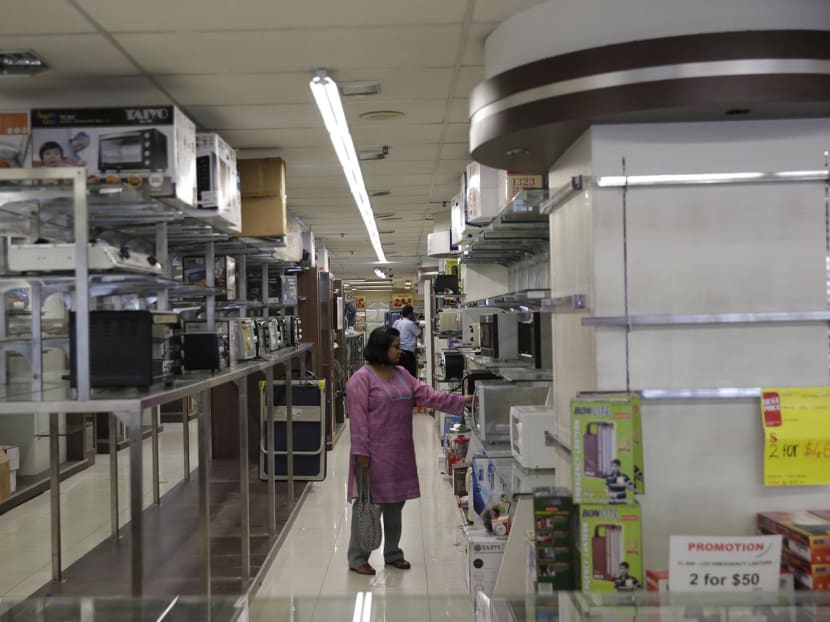 By Feb 2017, Singapore’s biggest 24-hour mall Mustafa will be shutting its 65,000 sq ft Serangoon Plaza store, reducing its total retail space by a quarter. Photo: Wee Teck Hian/TODAY