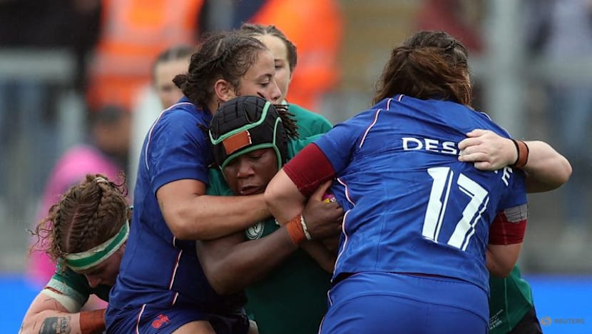 France come back from 13-point deficit to secure semi-final berth