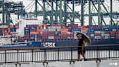 Singapore sees record port performance in 2025