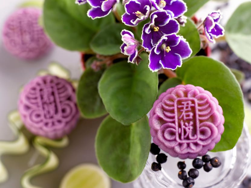 Alcoholic mooncakes gaining popularity in recent years