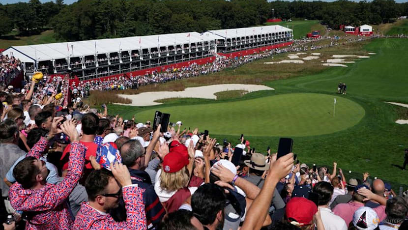 Trump arrives at Ryder Cup to cheers as home fans hope to boost US team