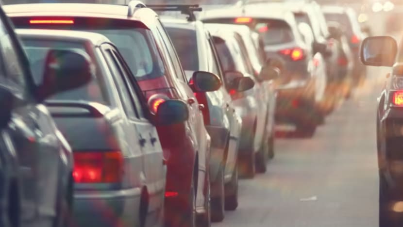 Pemandu potong barisan 'tidak hormat' pengguna jalan raya lain, kata Persatuan Automobil SG Pemandu potong barisan 'tidak hormat' pengguna jalan raya lain, kata Persatuan Automobil SG