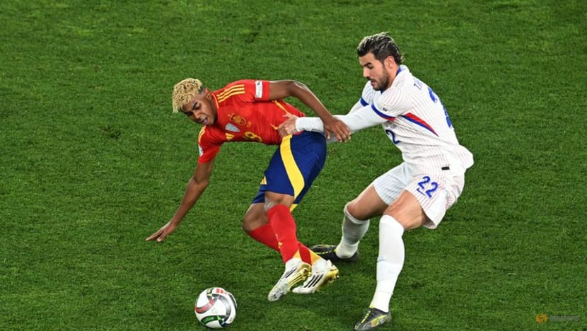 Spain beat France 5-4 in thriller to reach Nations League final