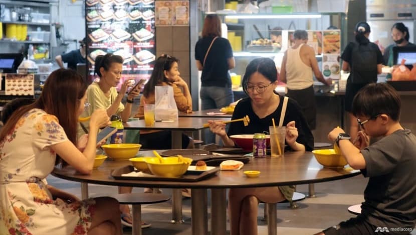 Parliament votes in favour of amended PSP motion on supporting hawkers Parliament votes in favour of amended PSP motion on supporting hawkers