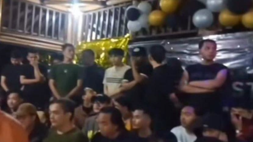 Pesta seks gay, 74 pria dan 1 perempuan ditangkap di vila Puncak Bogor