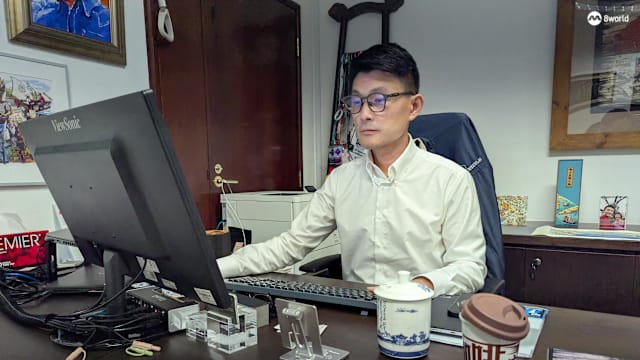 两年前助情侣解决通关问题 马炎庆：情侣如今成婚还邀他喝满月酒