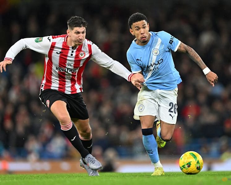 Man City reach League Cup semis, late Newcastle goal downs Fulham