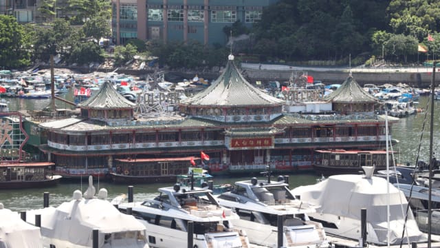香港太白海鲜舫分阶段重开 本周四举行亮灯仪式