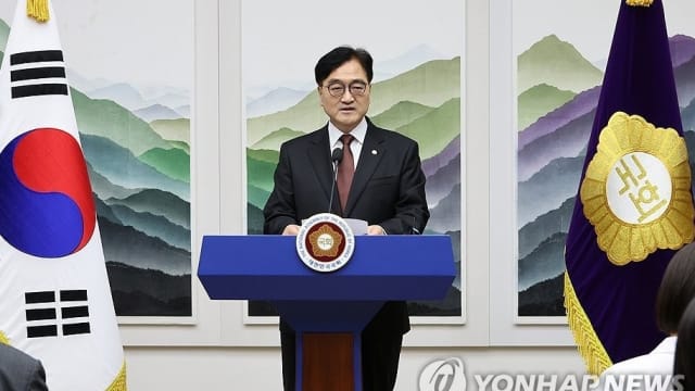 韩国会议长推迟宣布弹劾案投票结束 吁执政党返回投票