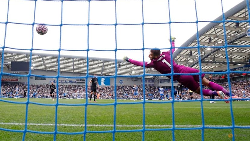 Liverpool show depth to stay perfect, Tottenham grab draw at Brighton