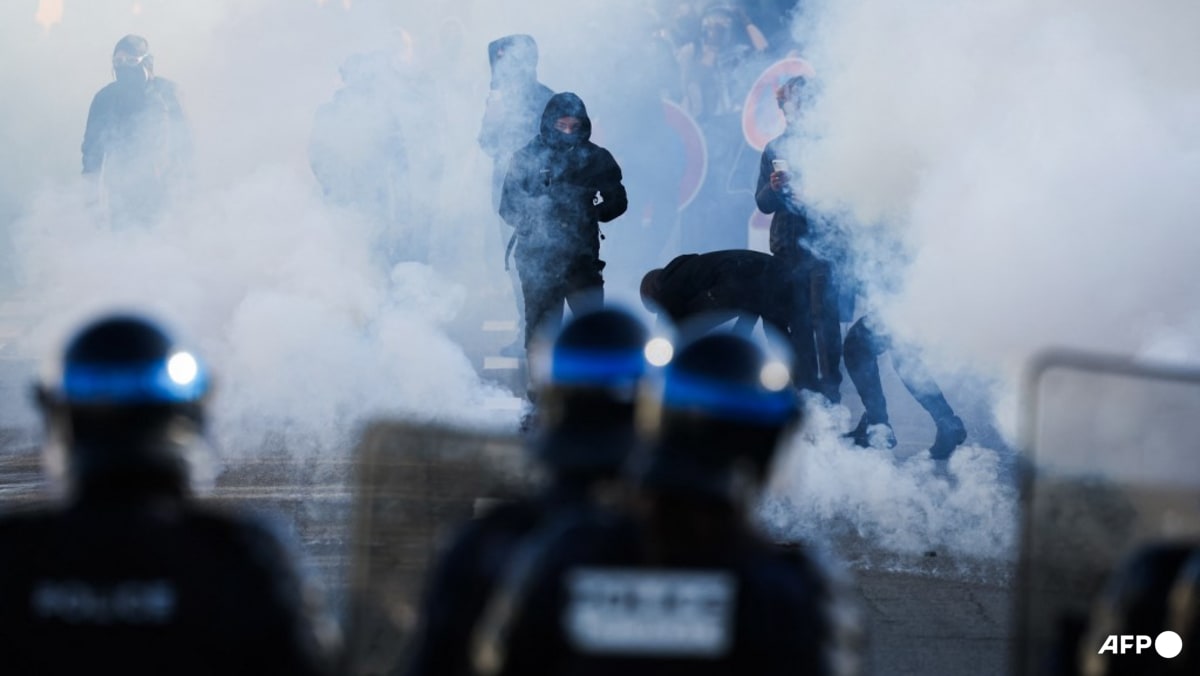 High school students in Paris' deprived suburbs spark national protest movement