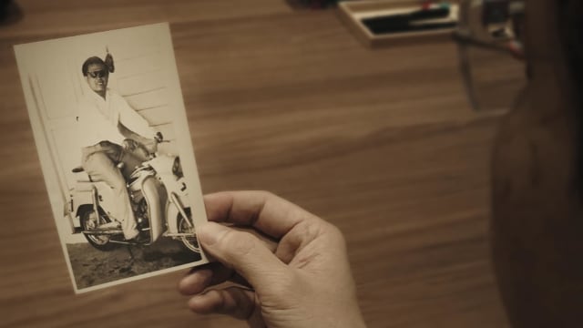 父亲节分享已故父亲轶事 黄总理：沟通和陪伴可促进家庭关系