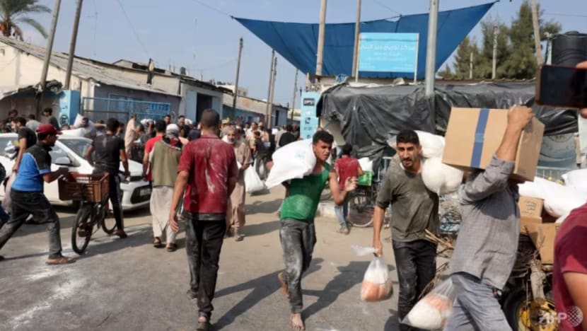 Keadaan di Gaza 'semakin porak-peranda'; gudang makanan digeledah: PBB Keadaan di Gaza 'semakin porak-peranda'; gudang makanan digeledah: PBB