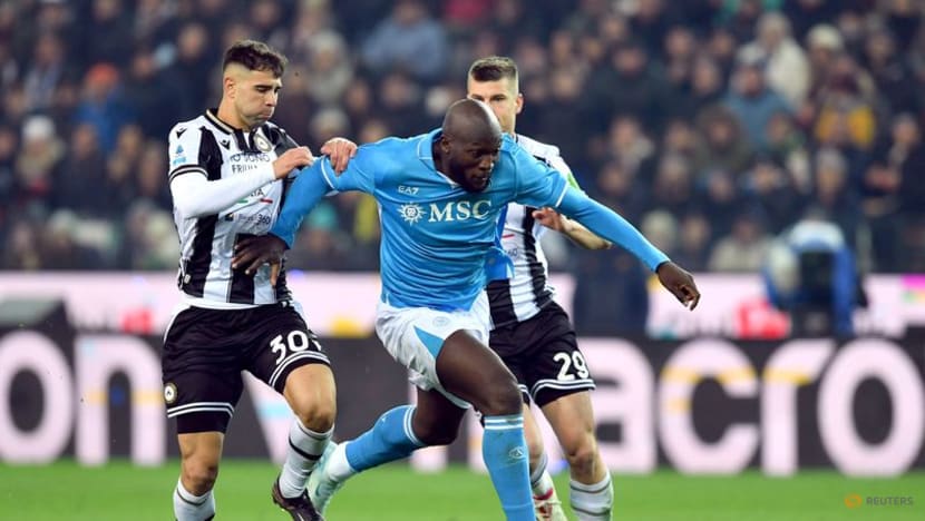 Title-chasing Napoli strike late to claim 3-1 comeback win at Udinese