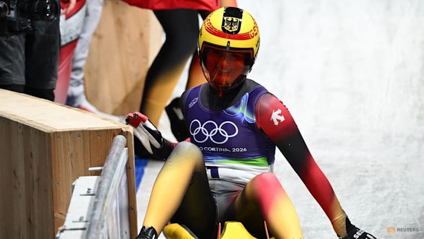 Luge-Taubitz takes gold for Germany after Fraebel blunder