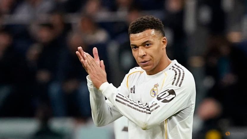 Mbappe calls on fans to back Vinicius Jr amid Real Madrid's struggles
