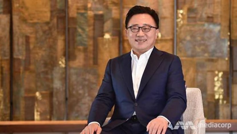 Samsung bakal perkenal telefon lipat dan inovasi 'bermakna' Samsung bakal perkenal telefon lipat dan inovasi 'bermakna'