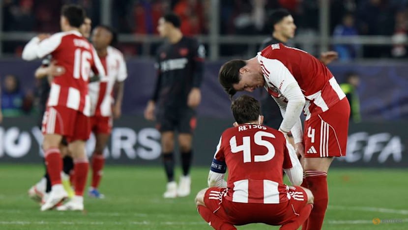 Schick quickfire double earns Leverkusen 2-0 win at Olympiacos