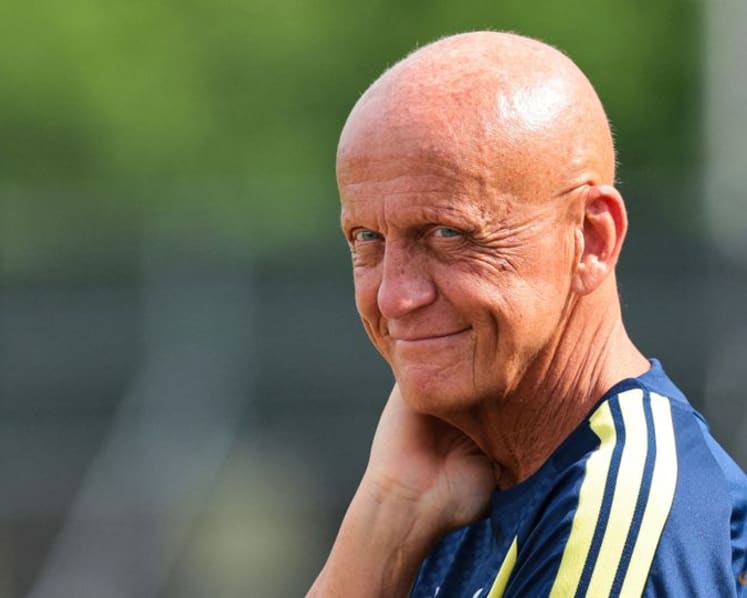 FIFA refereeing chief rejects claims of bias in Argentina's win over Egypt