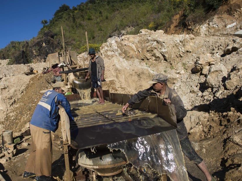Scratching a living in Myanmar’s storied ‘land of rubies’