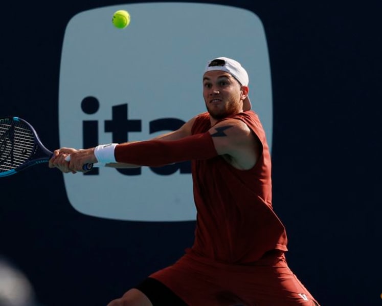 Britain's Draper pulls out of Queen's