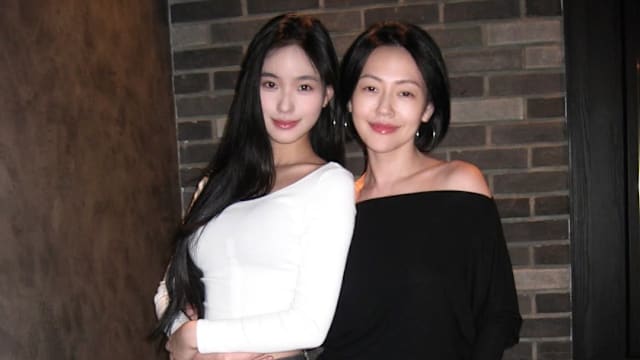 小S二女儿Lily澳洲约会被目击，高帅男眼神充满爱意