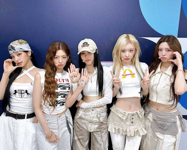 Itzy, Red Velvet's Irene and Seulgi and BigBang's Daesung performing in Singapore at Yuewen Music Festival 2024