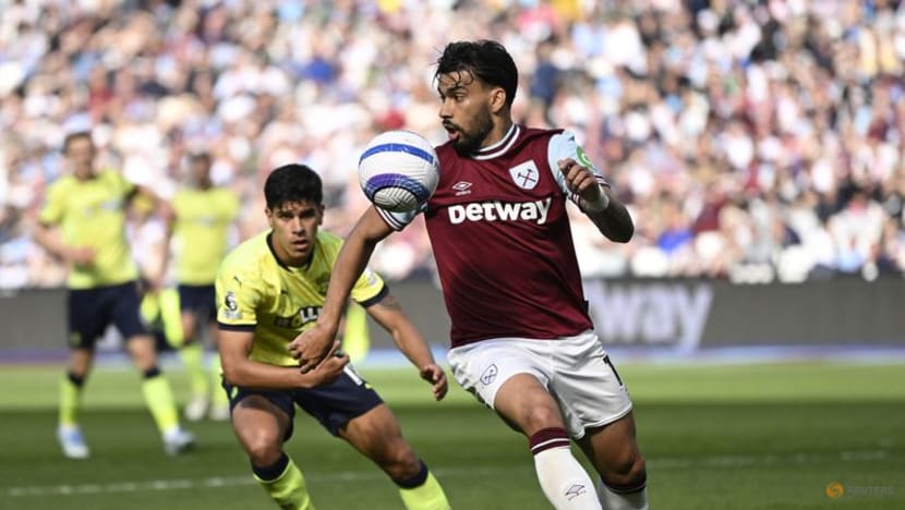 Southampton snatch 1-1 draw at West Ham with injury-time equaliser