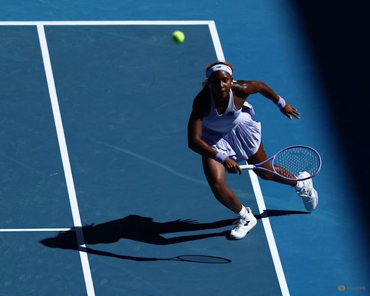Gauff marches on as dad keeps distance at Australian Open