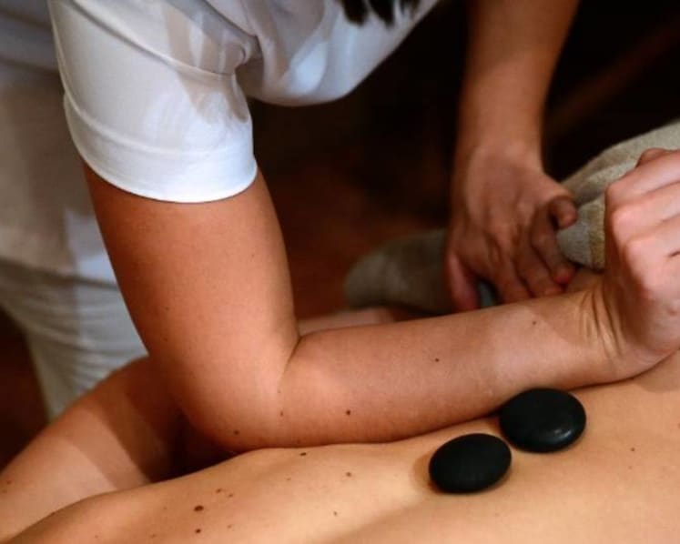 TCM clinic owner on trial for molesting 3 dancers during massages
