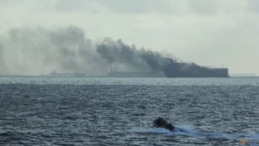 2 anak kapal didakwa atas pertembungan kapal tangki minyak dekat Pedra Branca 
