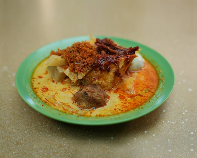 Best eats: Delicious lontong from a family-run stall worth cheering about