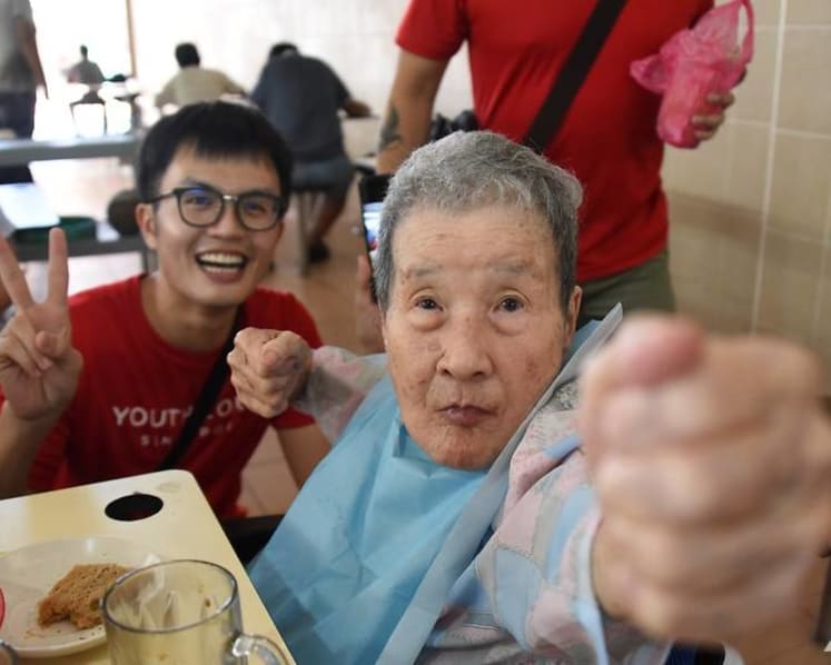 Chicken rice for the soul: The volunteers giving nursing home seniors a rare chance to eat out