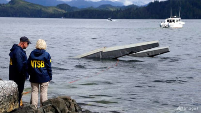 Pilot views obstructed, alerts missing in midair plane crash