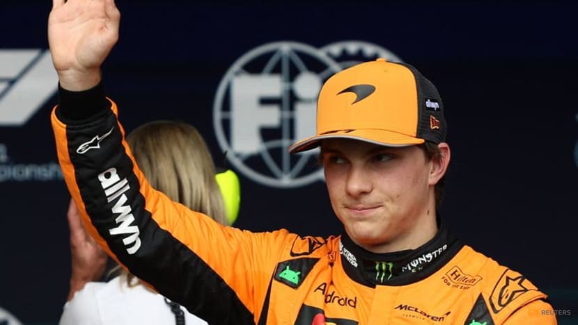 Piastri takes dominant sprint pole in Belgium