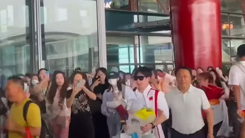 What is driving fans of China’s elite athletes crazier than those who idolise entertainment stars? What is driving fans of China’s elite athletes crazier than those who idolise entertainment stars?