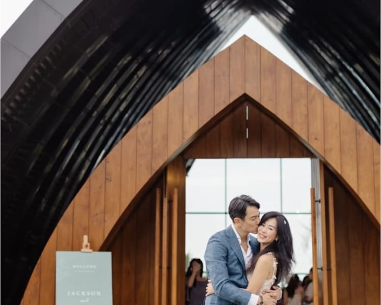 Singaporean host-actress Michelle Chia marries former actor-turned-realtor